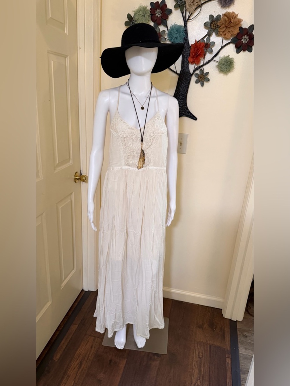 Soieblu Cream Lace-Trim Maxi Dress